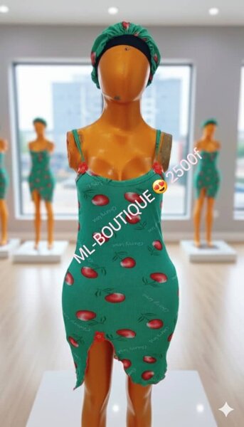 Nuisette  robe avec Chapeau