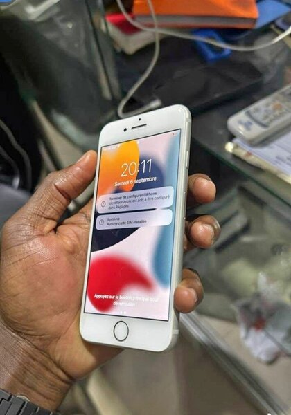 iPhone 7 Argent Débloqué