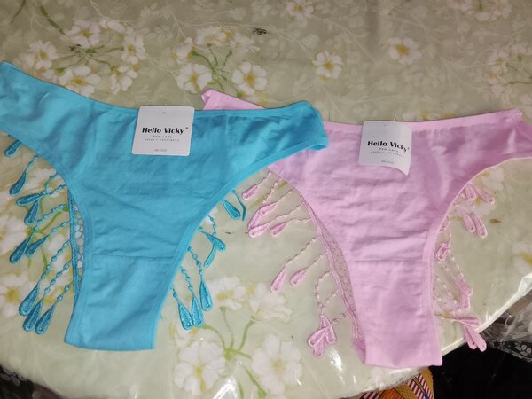 Ensemble de calessons dentelle