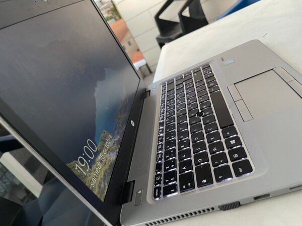 HP EliteBook 840 core i5 6th g