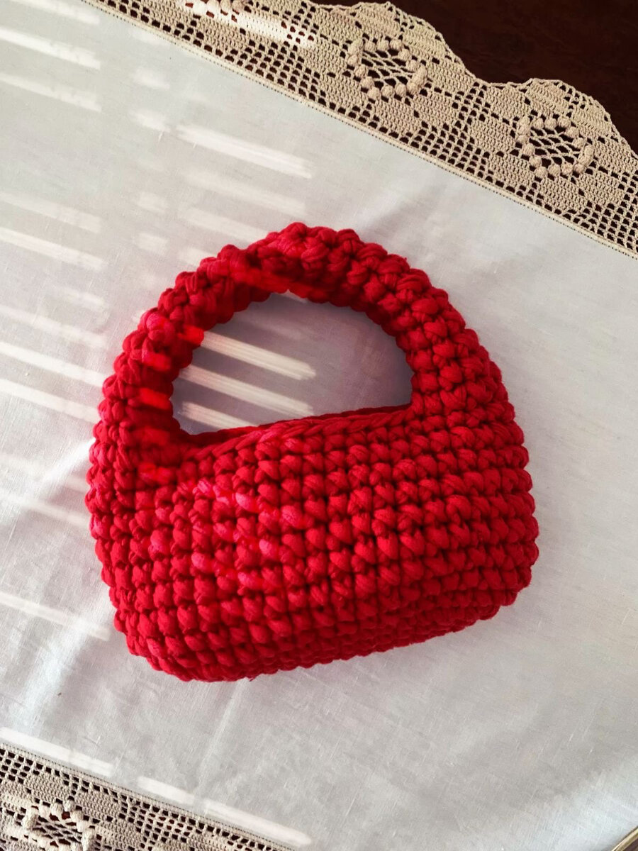 Sac à main crocheté