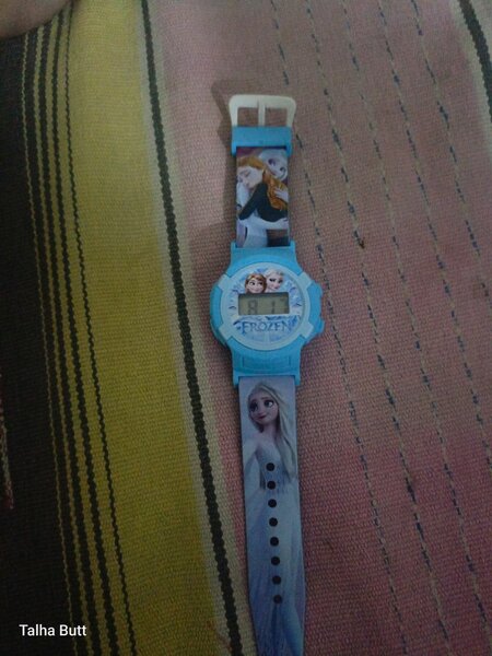 Baby girl wrist watch prise 400