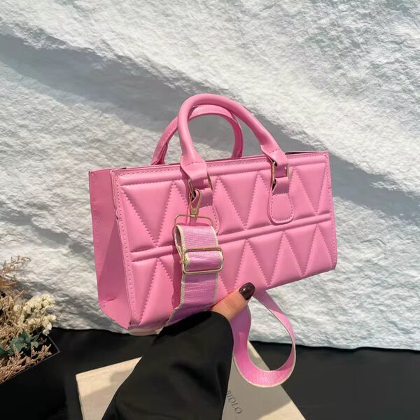 Sac à main élégant avec fermoir