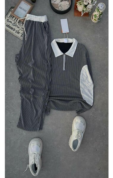 Ensemble sport à rayures