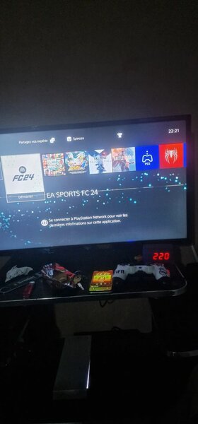 Console PS4 avec Manette