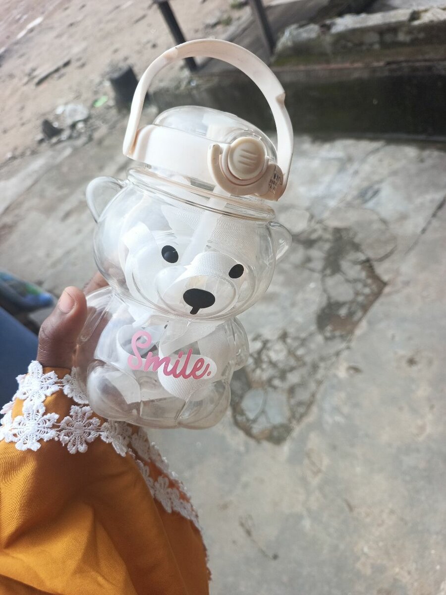 Bouteille en forme d'ours