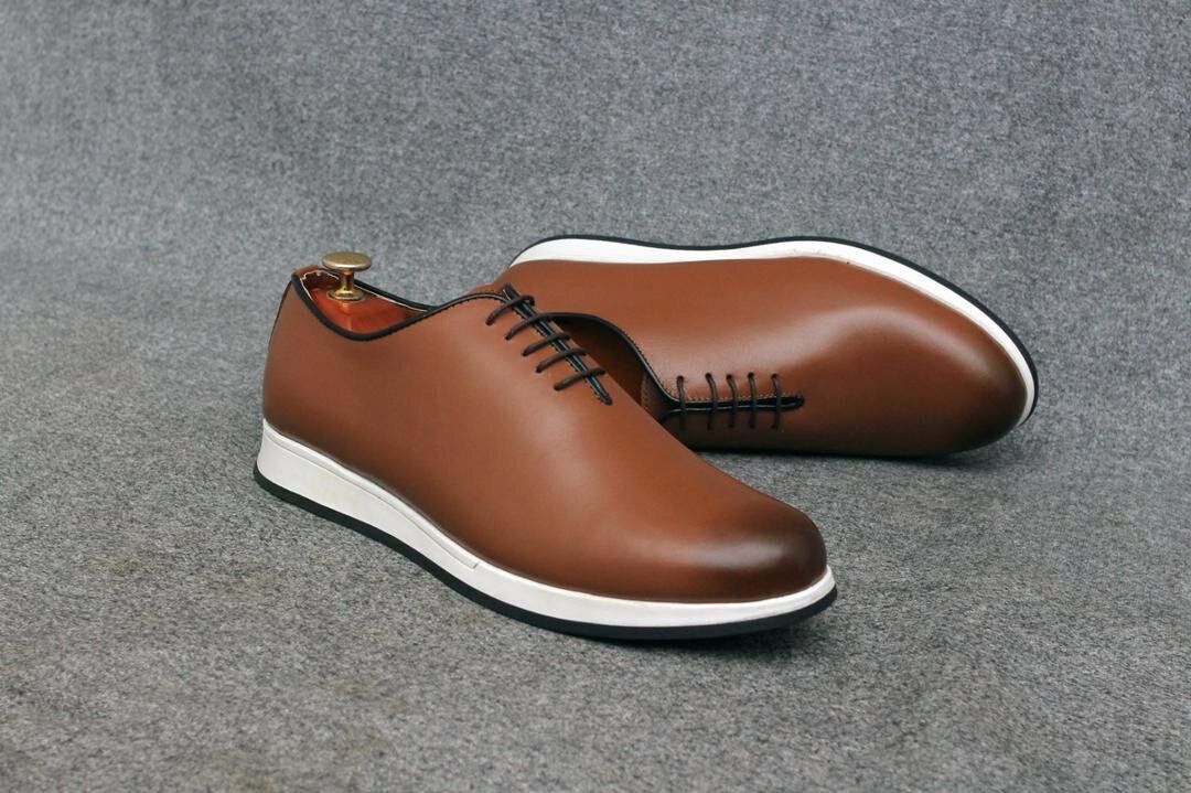 Soulier mocassin en lacet de 40 à 45