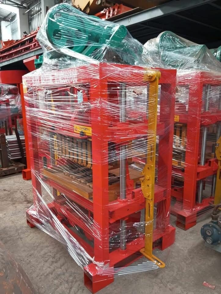 Machine à fabriquer des blocs