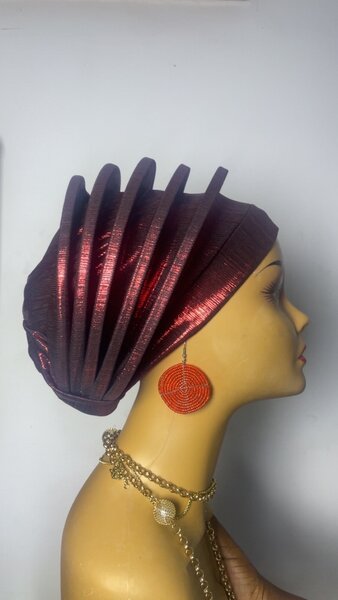 Chapeau Turban Rouge Élégant