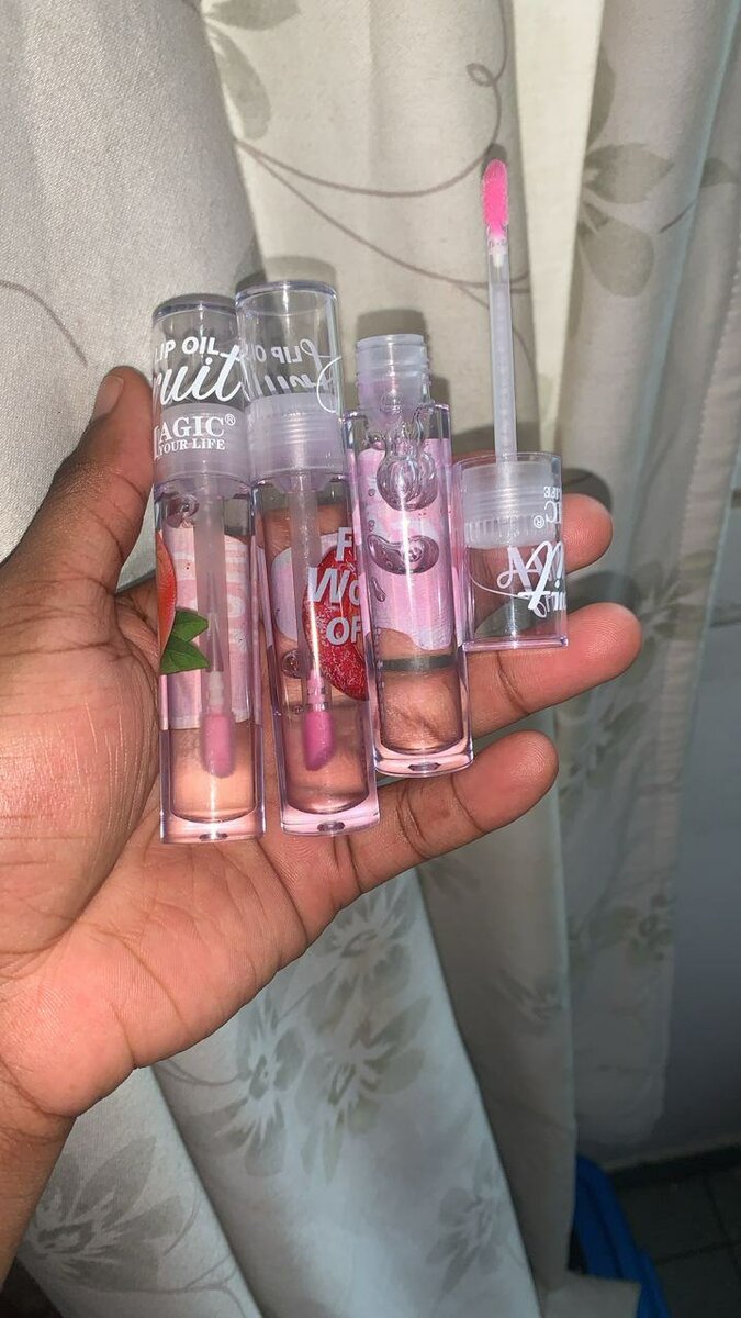 Huile pour les lèvres hydratante