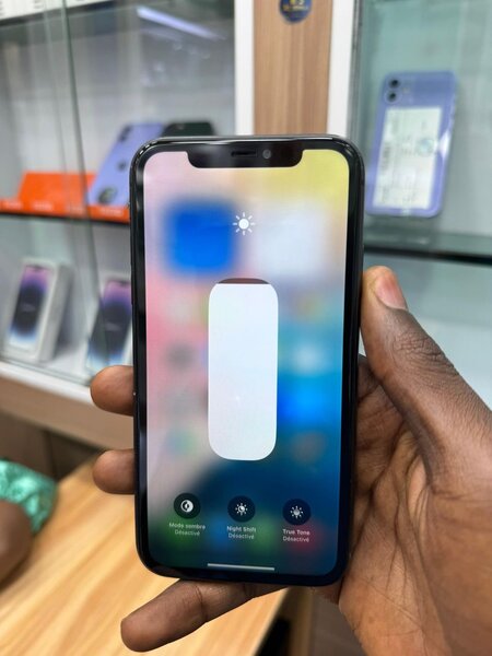 iPhone 11 Noir 64GB Débloqué