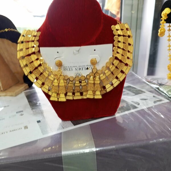 Collier en or élégant