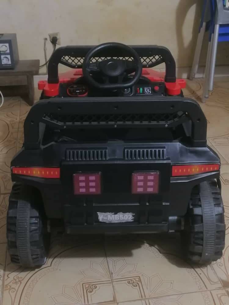 Voiture électrique pour enfants