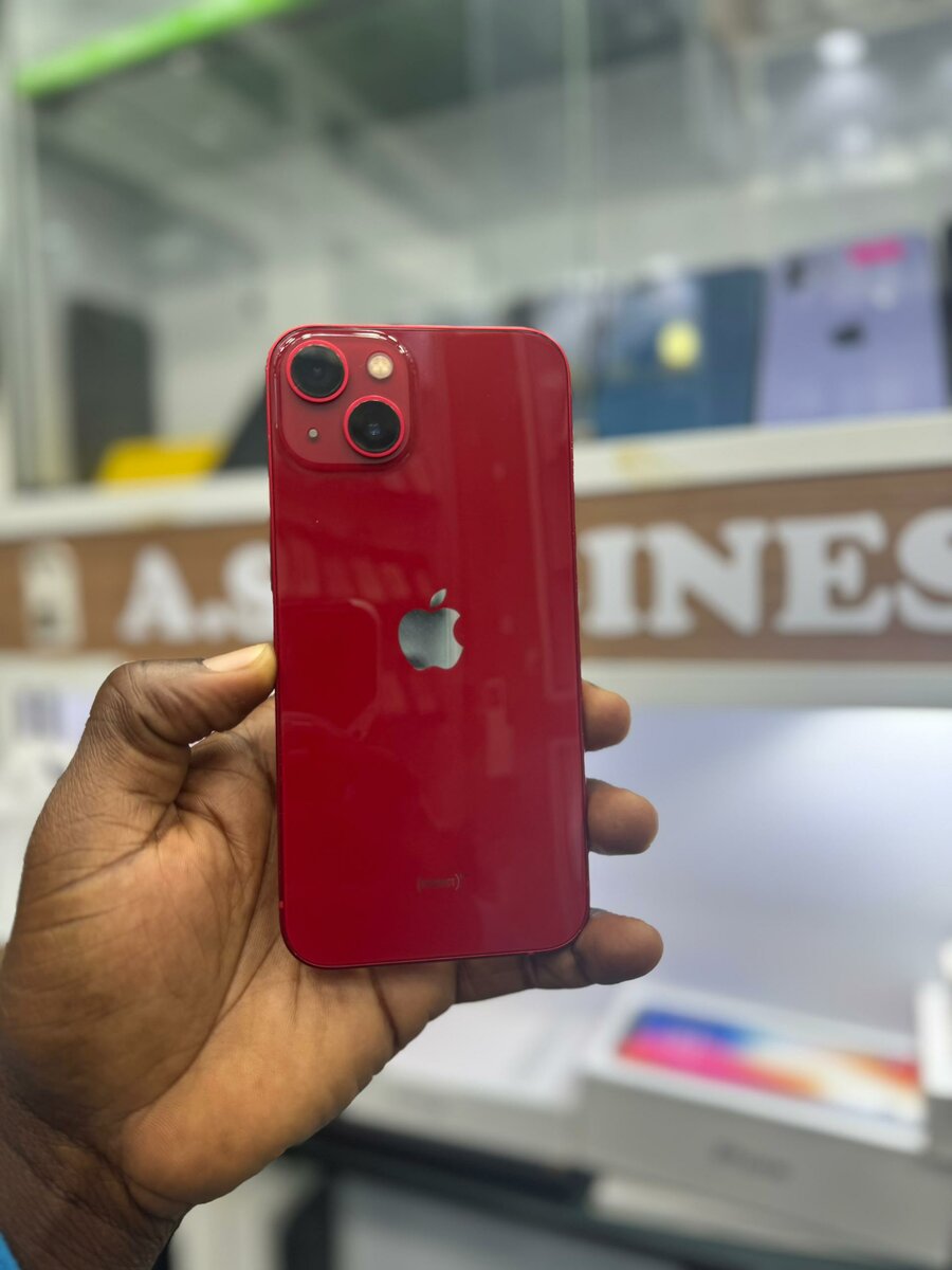 iPhone 13 Rouge Neuf