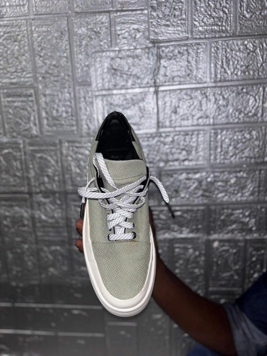 Baskets tendance homme grises