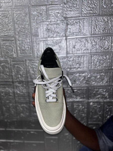 Baskets tendance homme grises