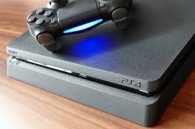 PS4 slim