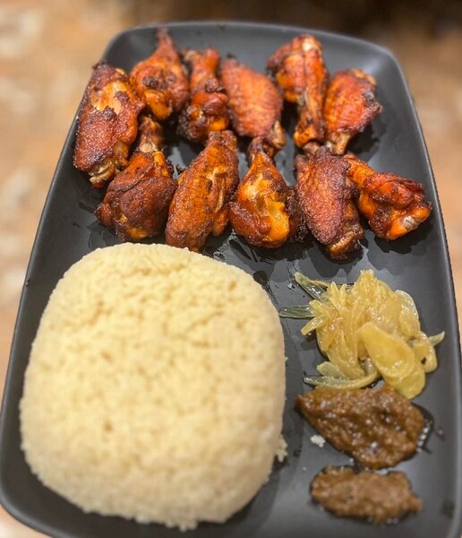 Assiette de poulet & attieke a