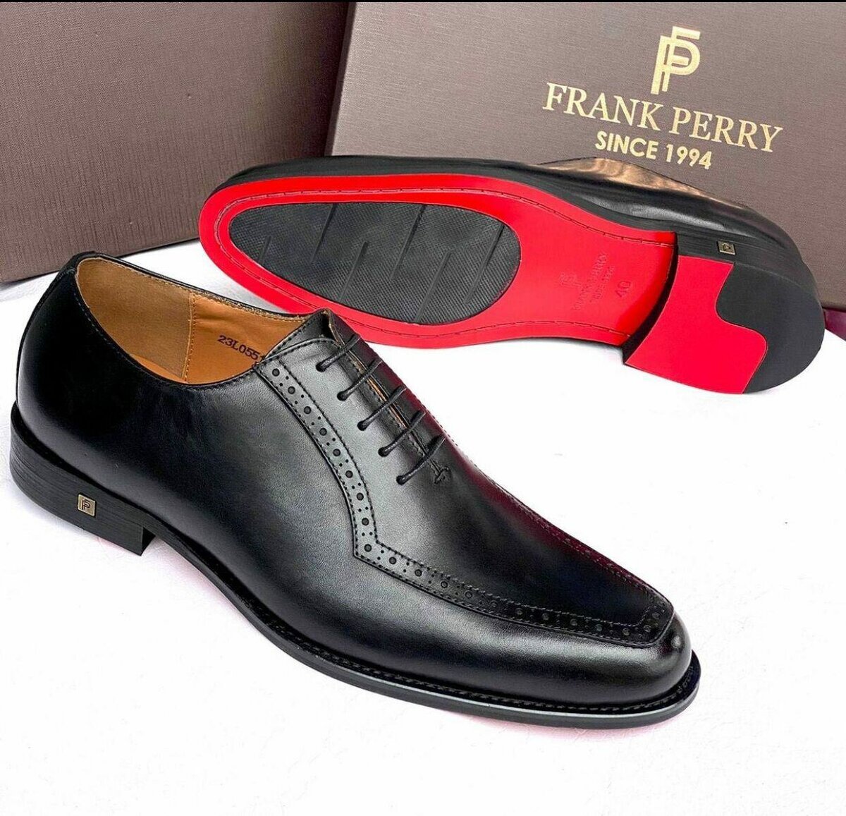 Frank Perry Solid Leather Shoes