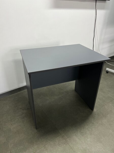 Стол серый офисный