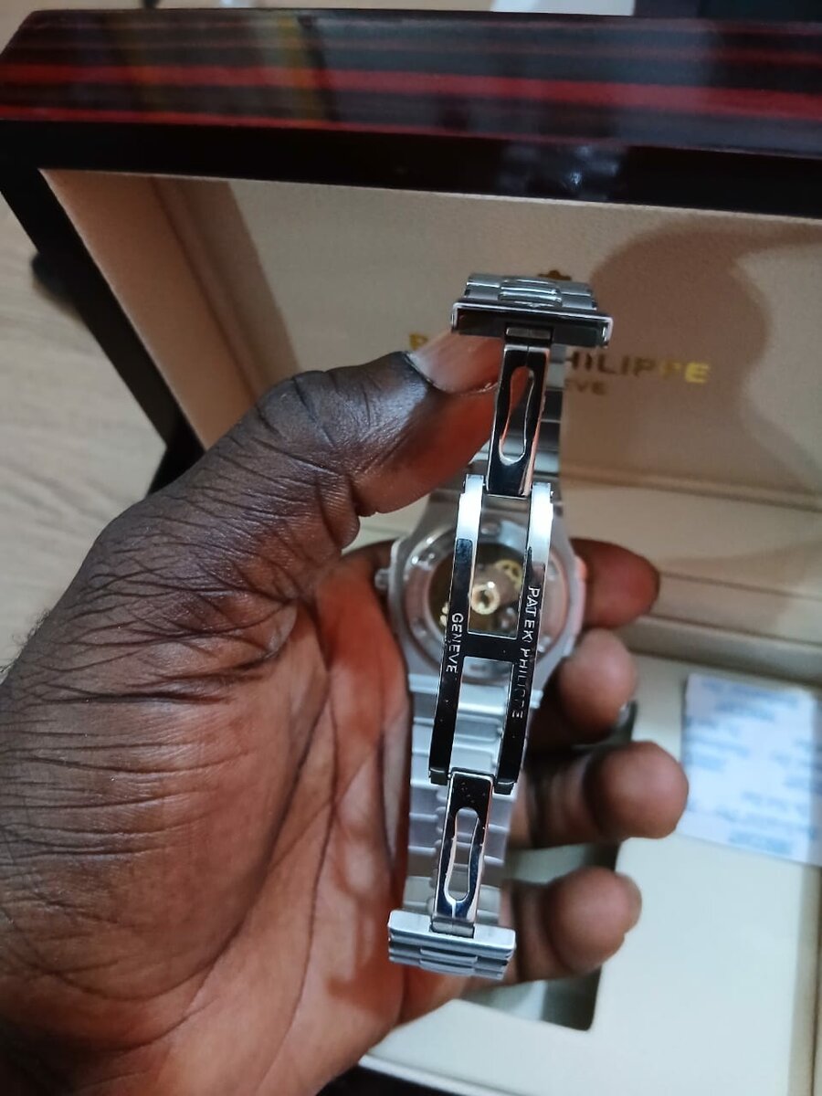 Montre Patek Philippe automati