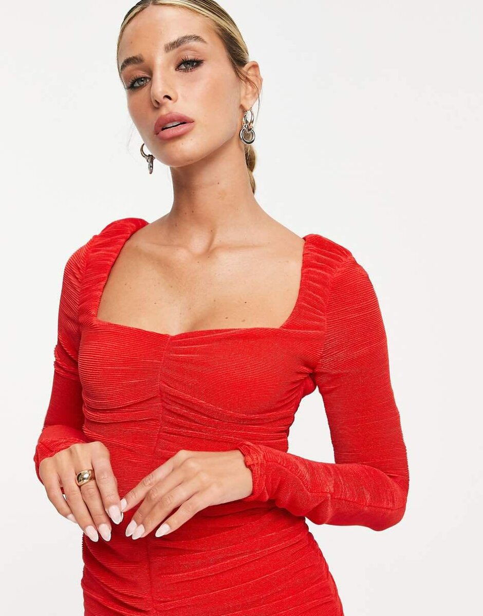 Robe moulante manches longues