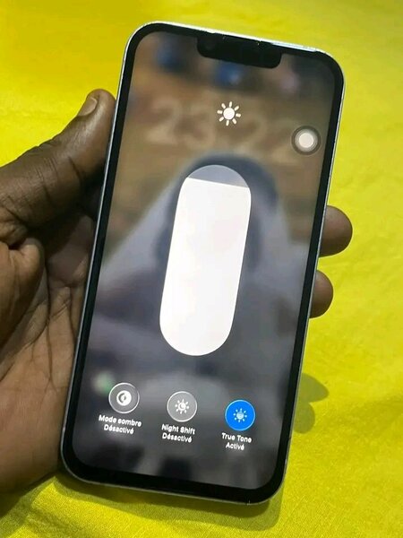 iPhone dernière génération blanc