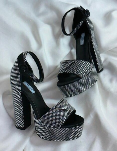 GH HEELS