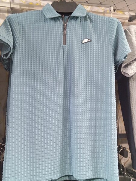 Zipper polo