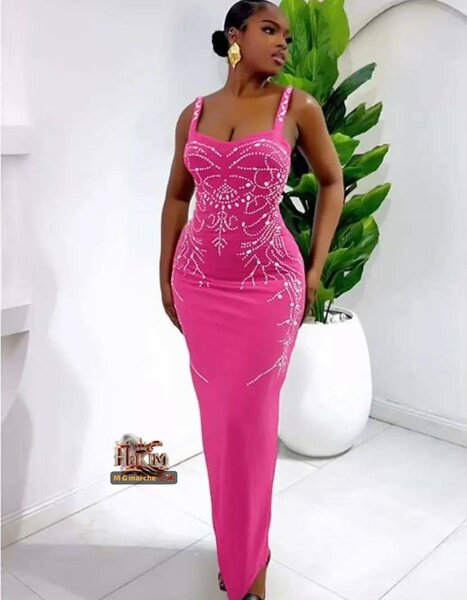 Robe glamour rose élégante