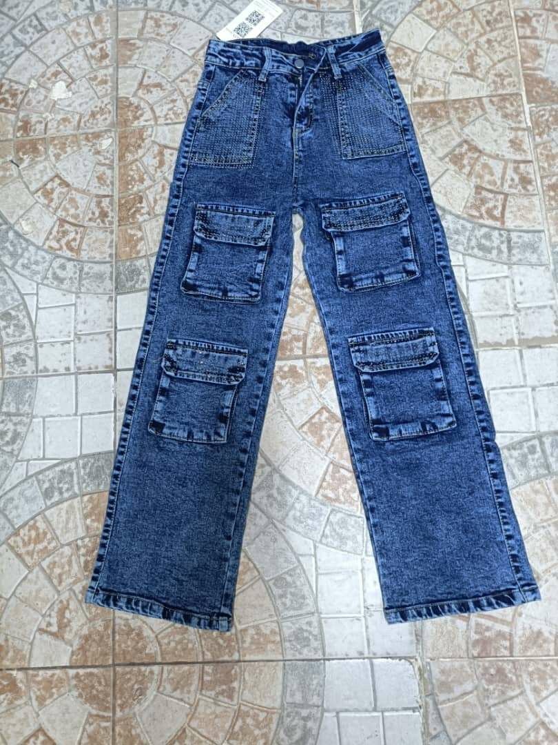 Jean cargo à poches multiples