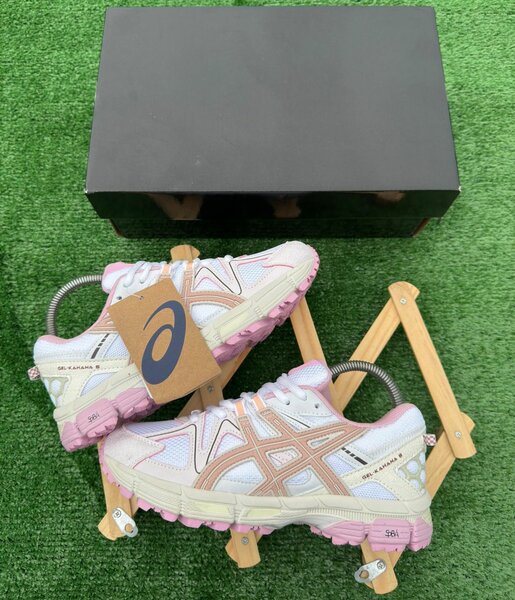 Chaussures de sport Asics élégantes