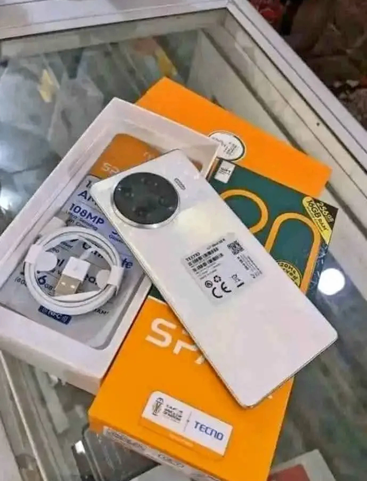 Smartphone Tecno Spark 20