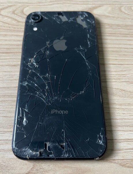 iPhone XR écran cassé