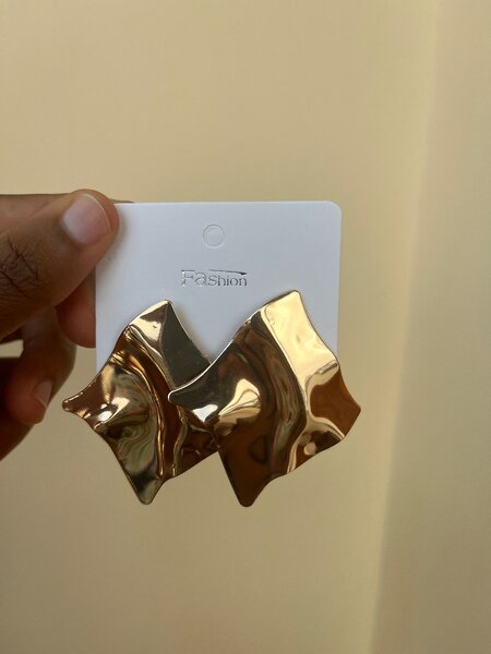 Zinc Alloy Structured Stud Earrings