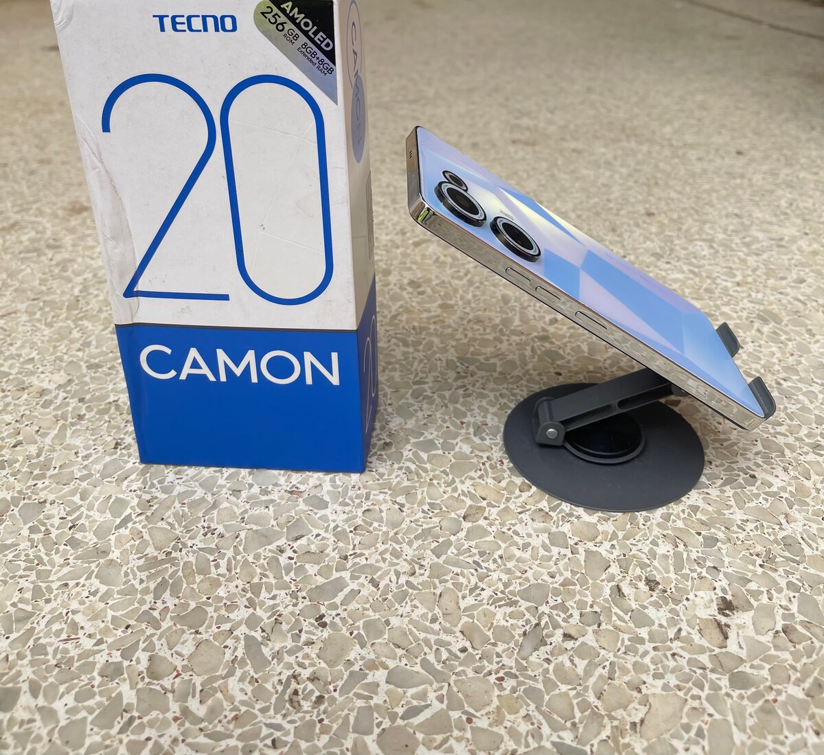 Téléphone  TECNO Camon 20
