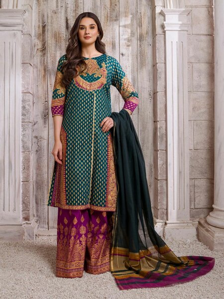 Limelight stiched orignal lawn 3pc suit