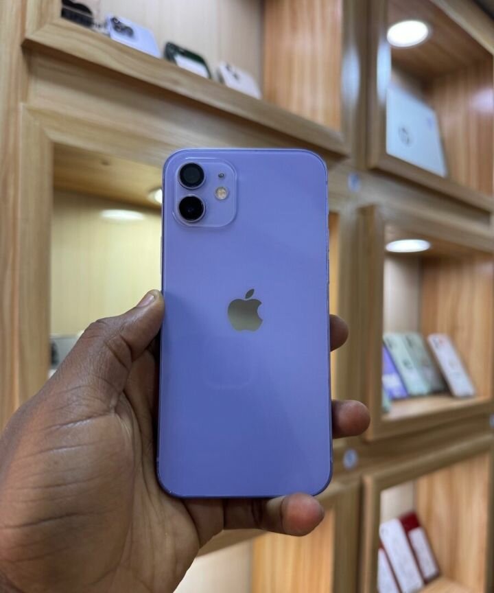 Iphone 12 violet 128Go
