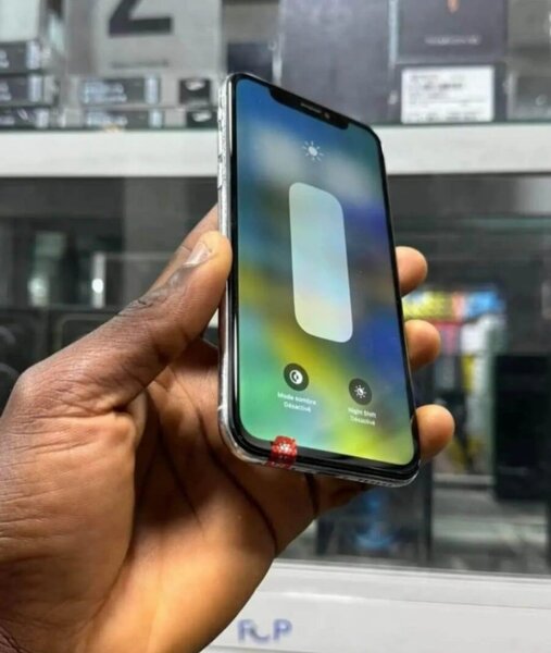 iPhone X 64 Go Argent