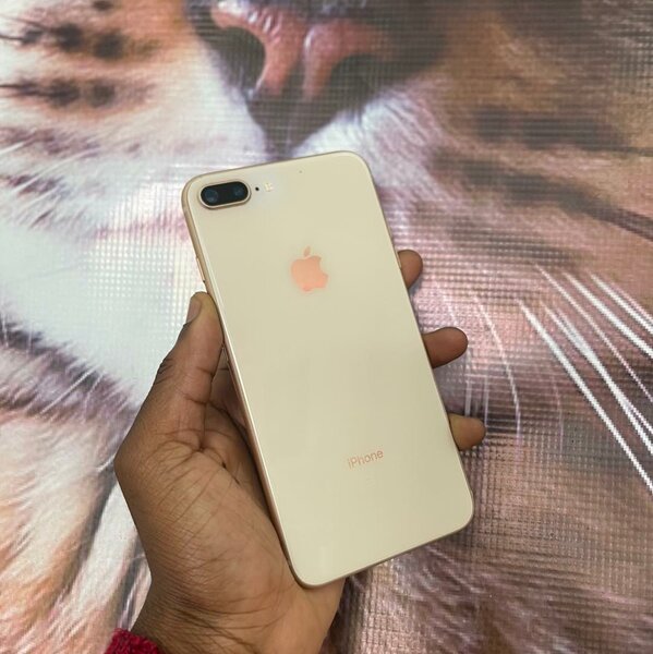 Apple iPhone 8 Plus 64GB Gold