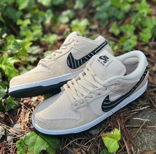 Nike SB-Dunk low Albino & Preto