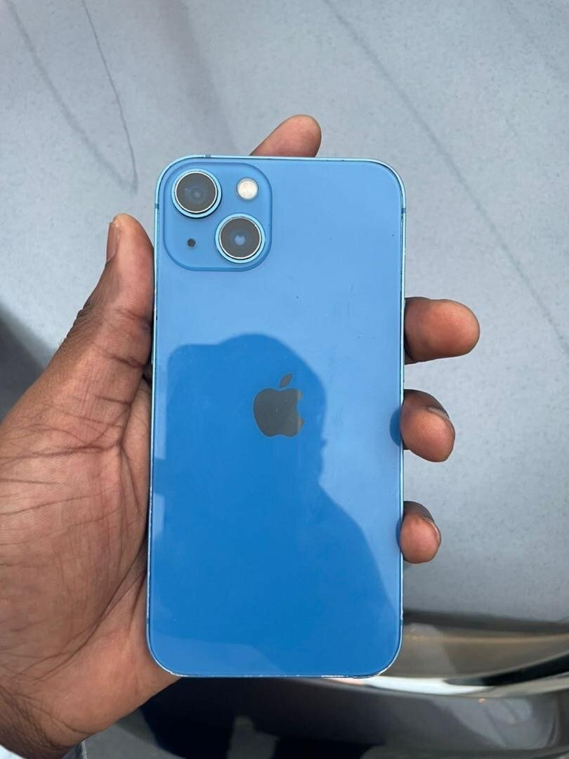 iPhone 13 bleu