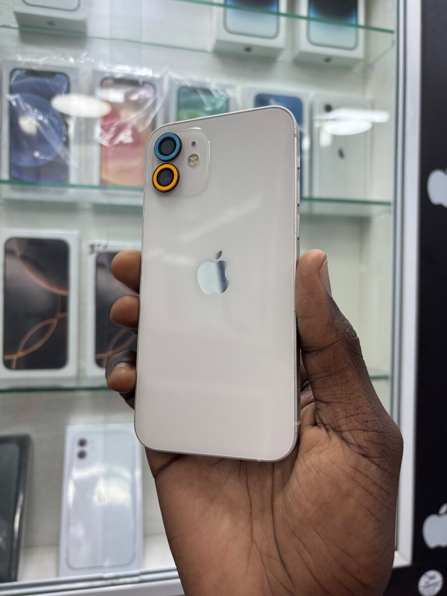 iPhone 12 simple 64Go