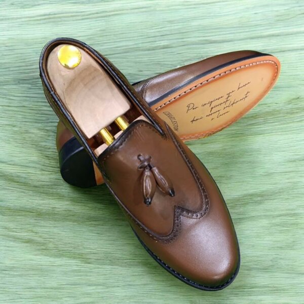 Mocassins en cuir noir élégants