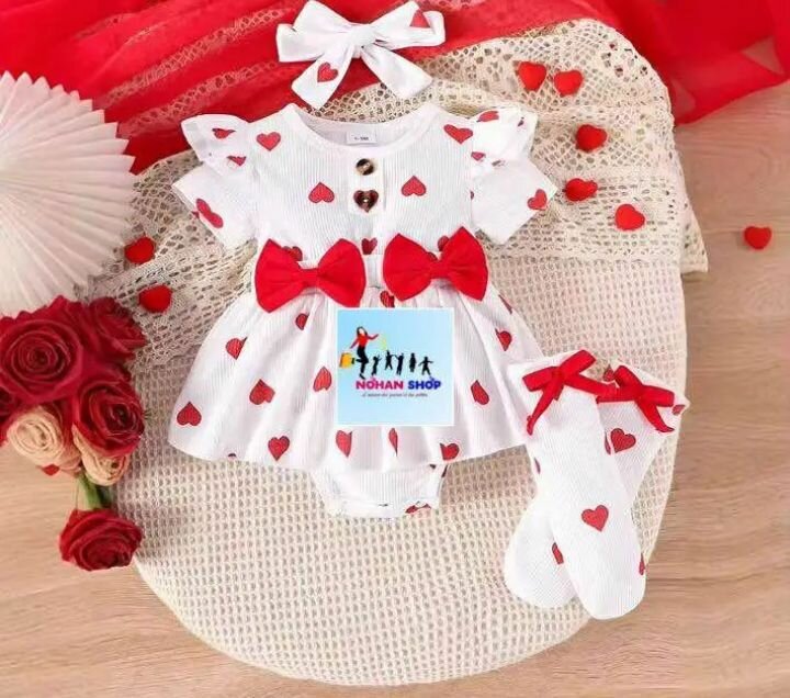 Ensemble bébé rouge et blanc