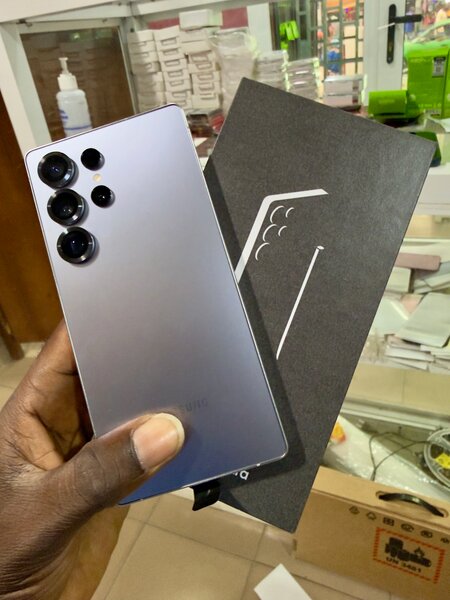 SAMSUNG GALAXY S25 ULTRA