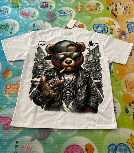 T-shirt graphique tendance