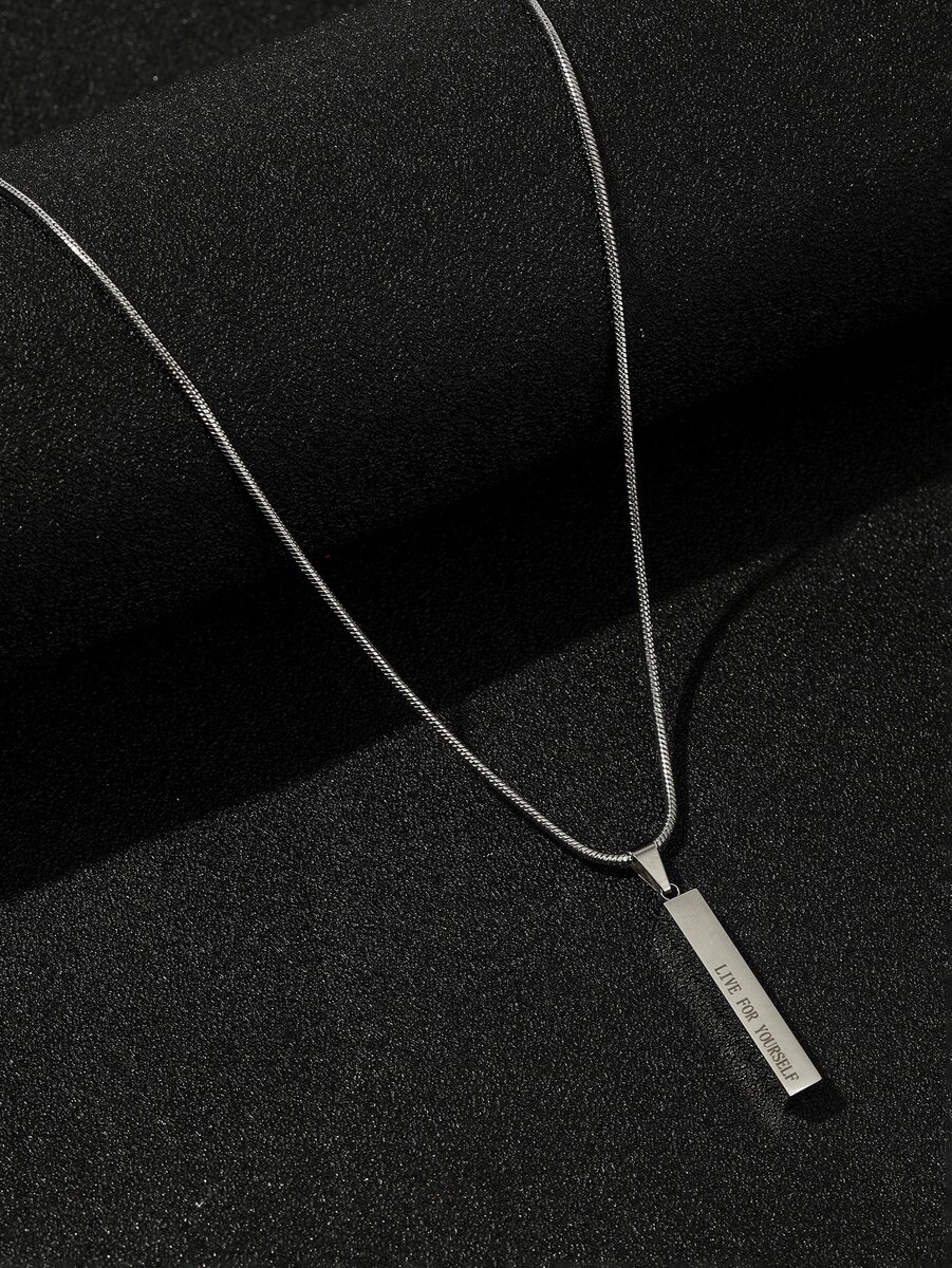 Collier pendentif élégant