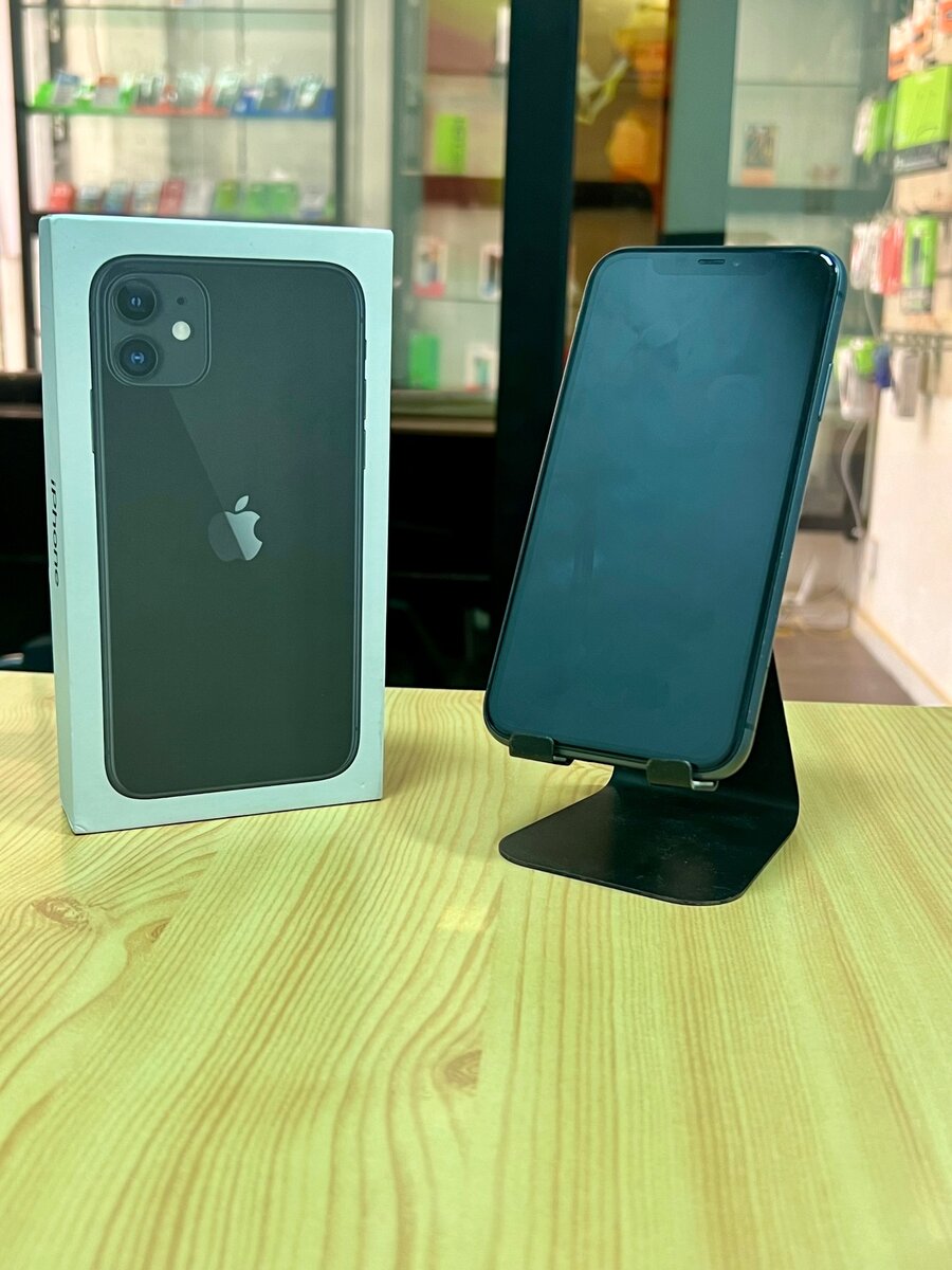 IPhone 11 - Noir - 64 GB - 12Mpx