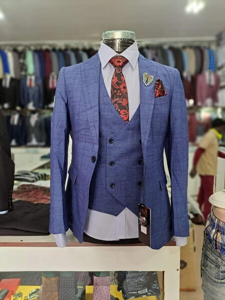 blue men's suit